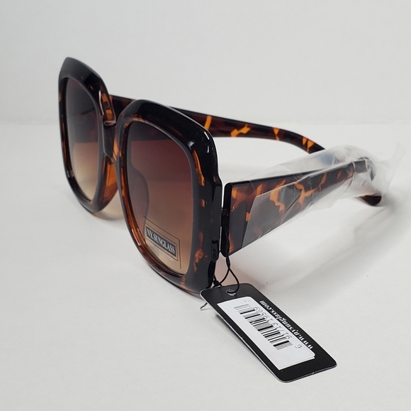 NY Sunglasses - Picture 4 of 9